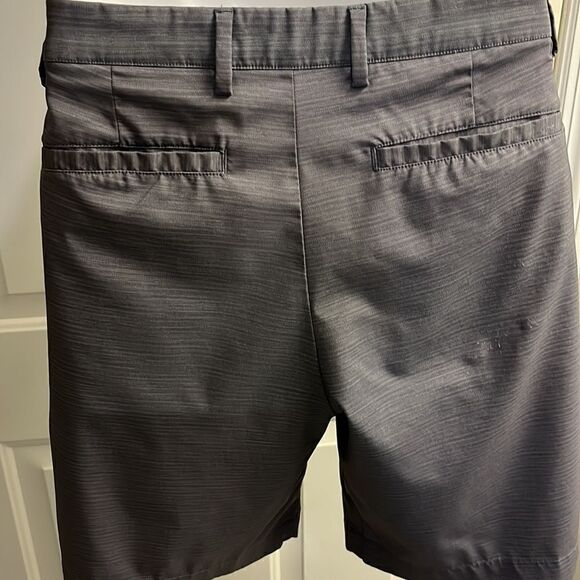 Greg Norman Men’s Heather Gray Golf Shorts- Size 32 - Picture 7 of 14
